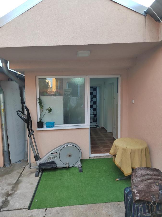 Bilja'S House Apartment Nis Luaran gambar