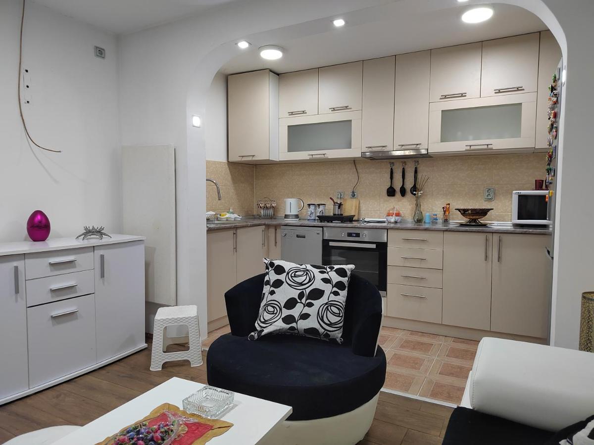 Bilja'S House Apartment Nis Luaran gambar
