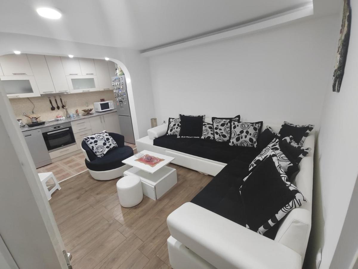 Bilja'S House Apartment Nis Luaran gambar